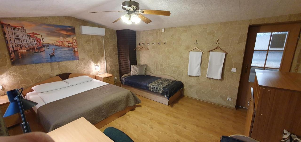 Ferienwohnung Cosy House Billiard Kaunas Exterior foto