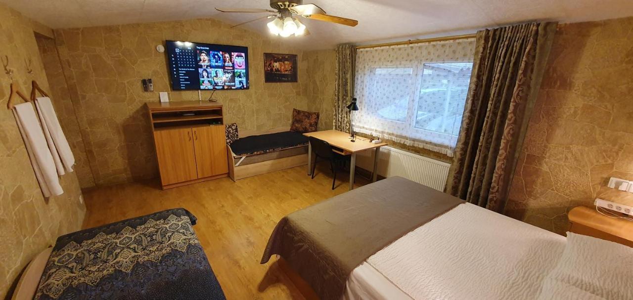 Ferienwohnung Cosy House Billiard Kaunas Exterior foto